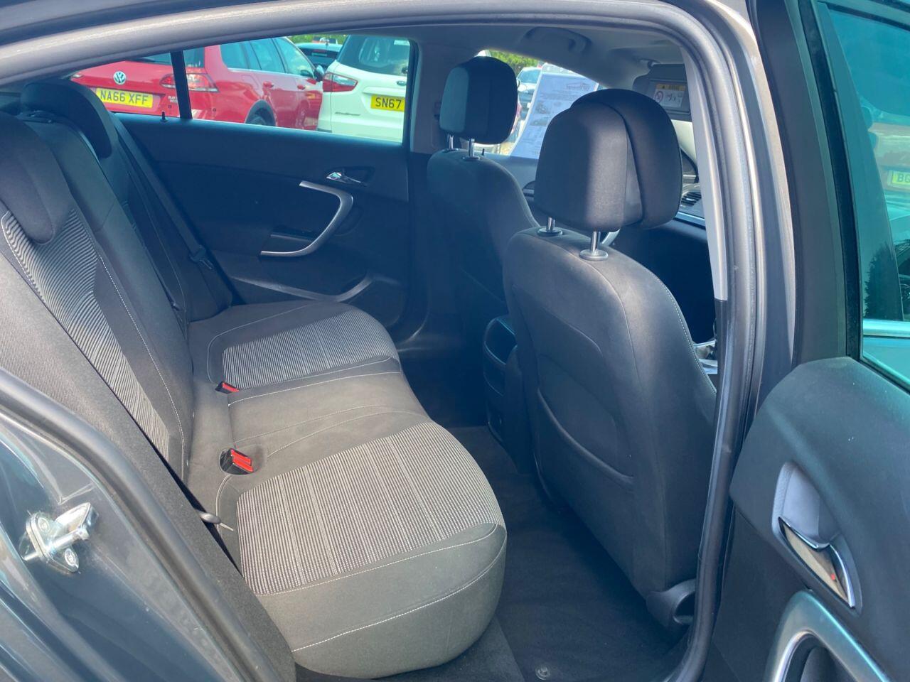 Vauxhall Insignia view 13