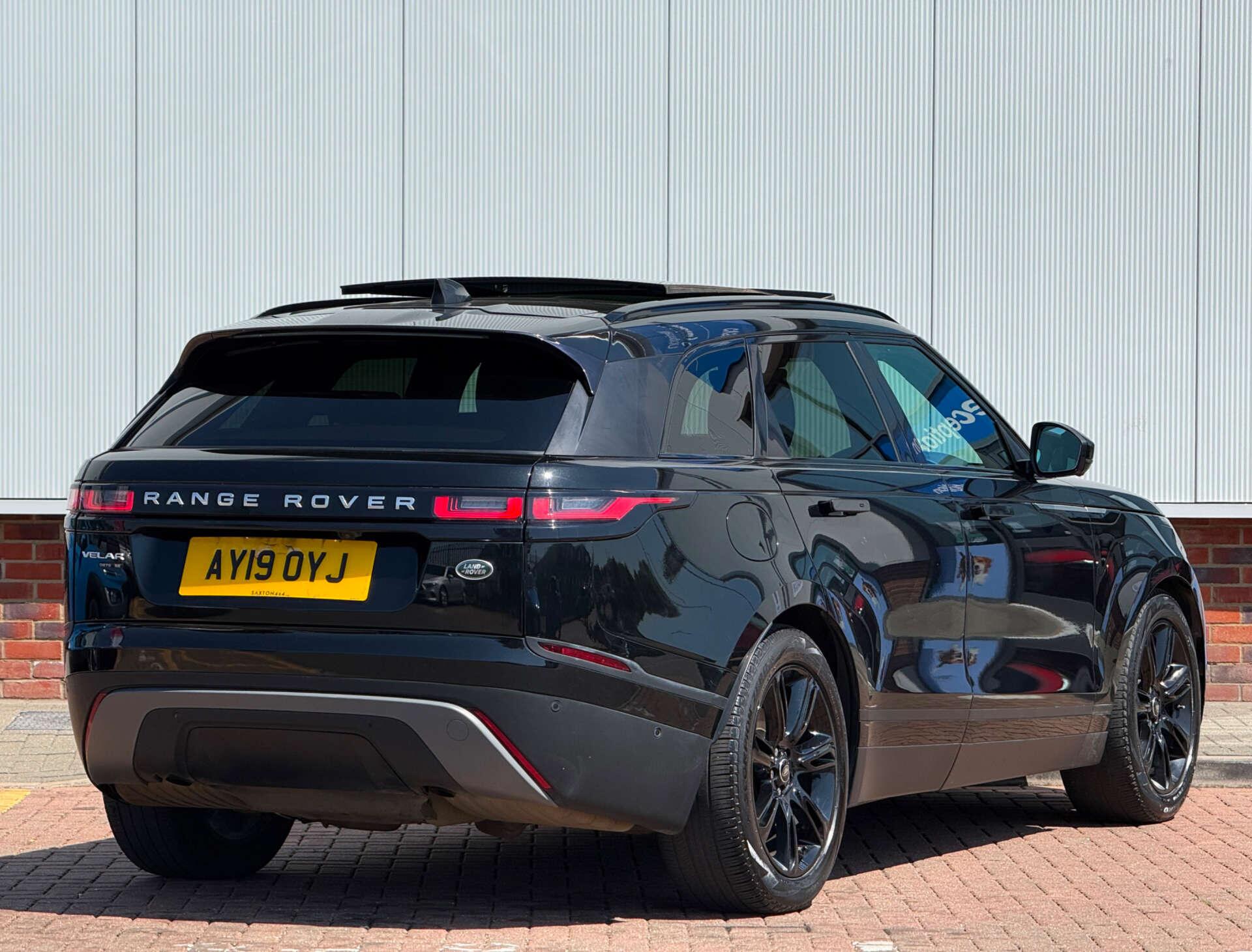 Land Rover Range Rover Velar view 10