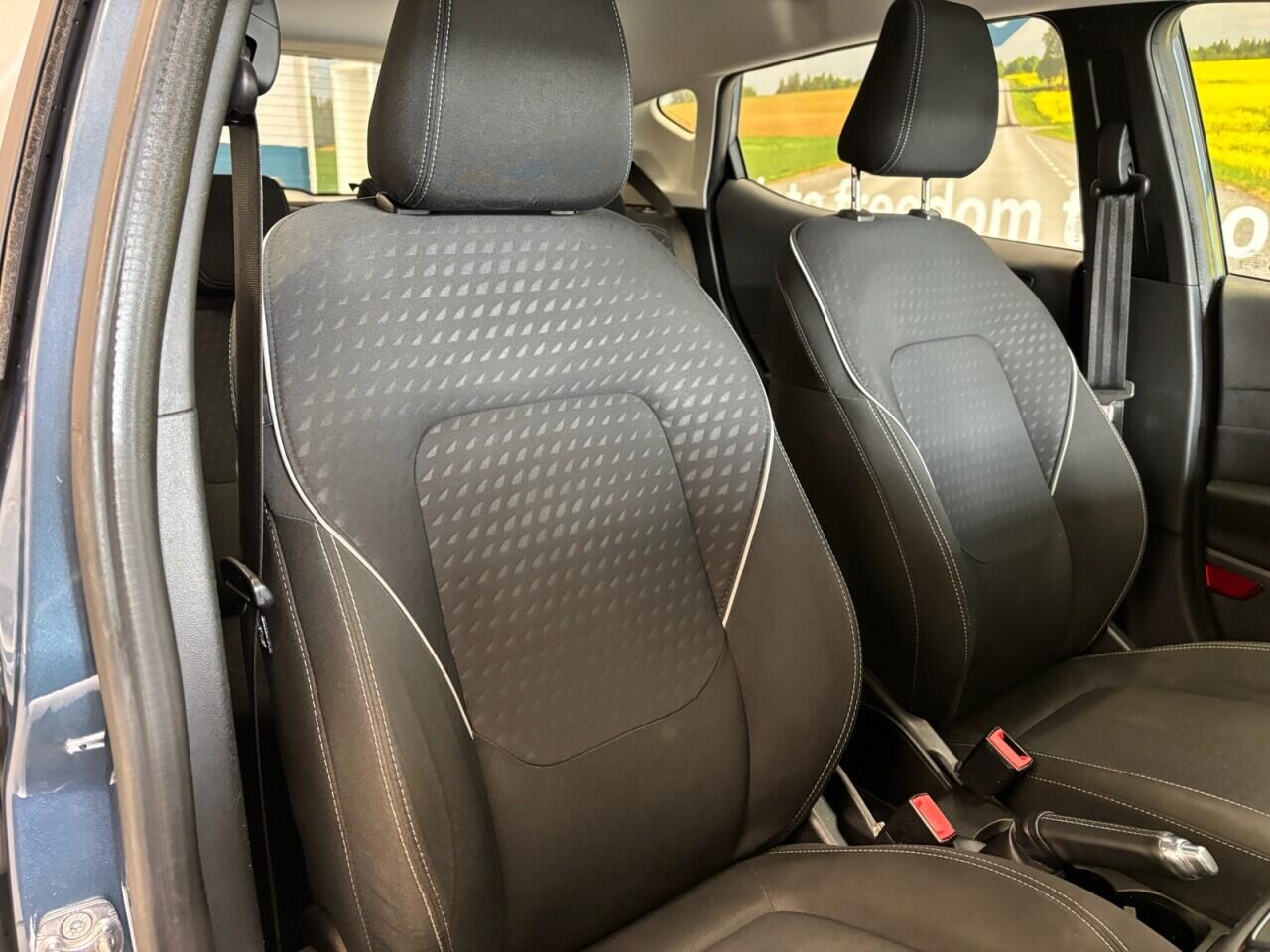 Ford Fiesta view 16