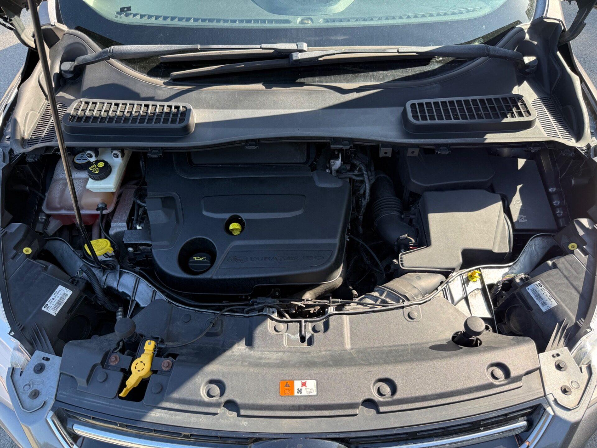 Ford Kuga view 44