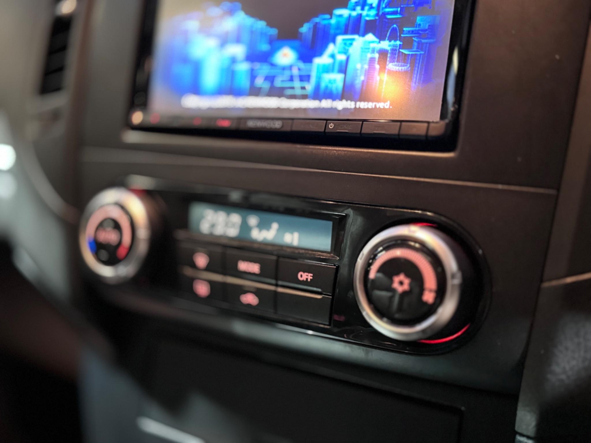 Mitsubishi Shogun view 7