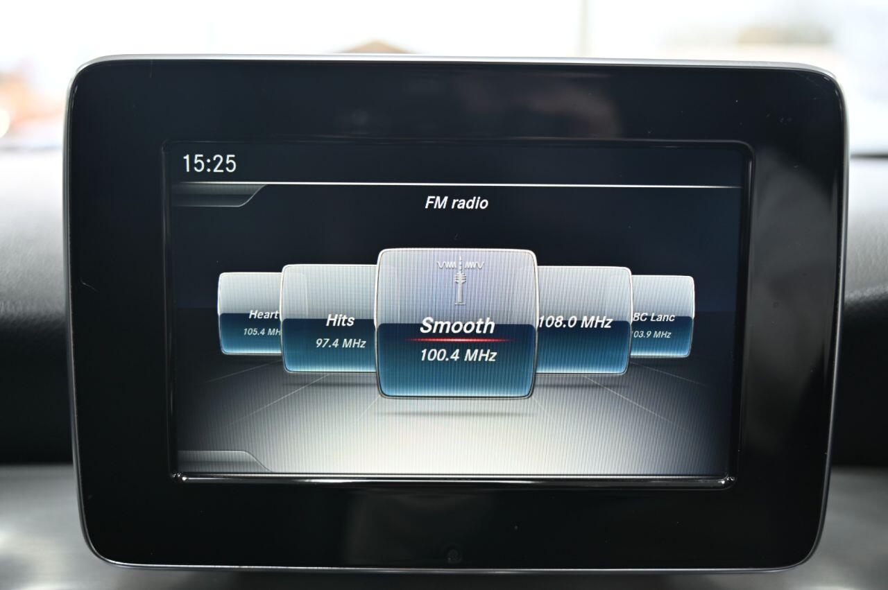 Mercedes-Benz Cla view 23