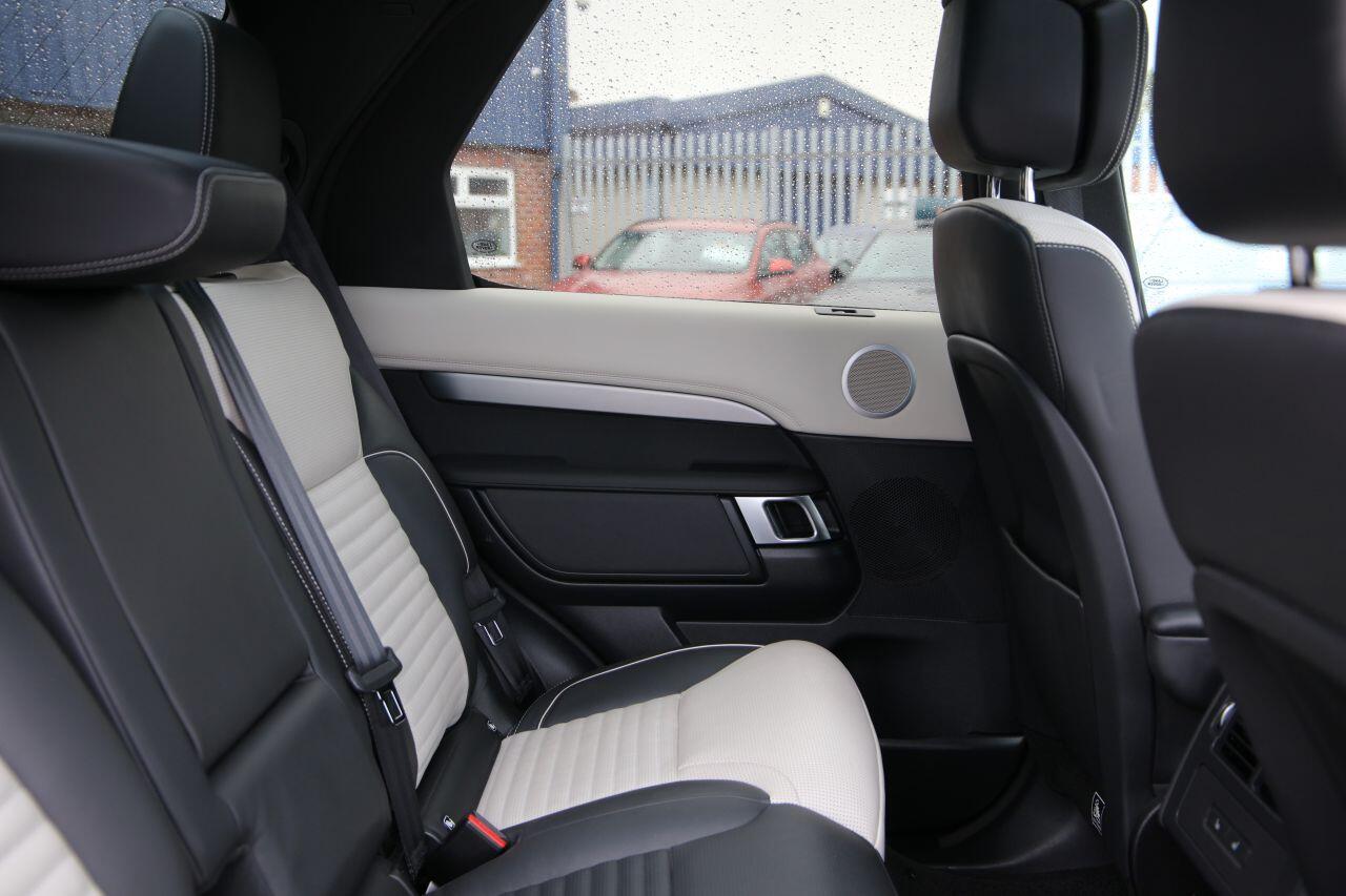 Land Rover Discovery view 36
