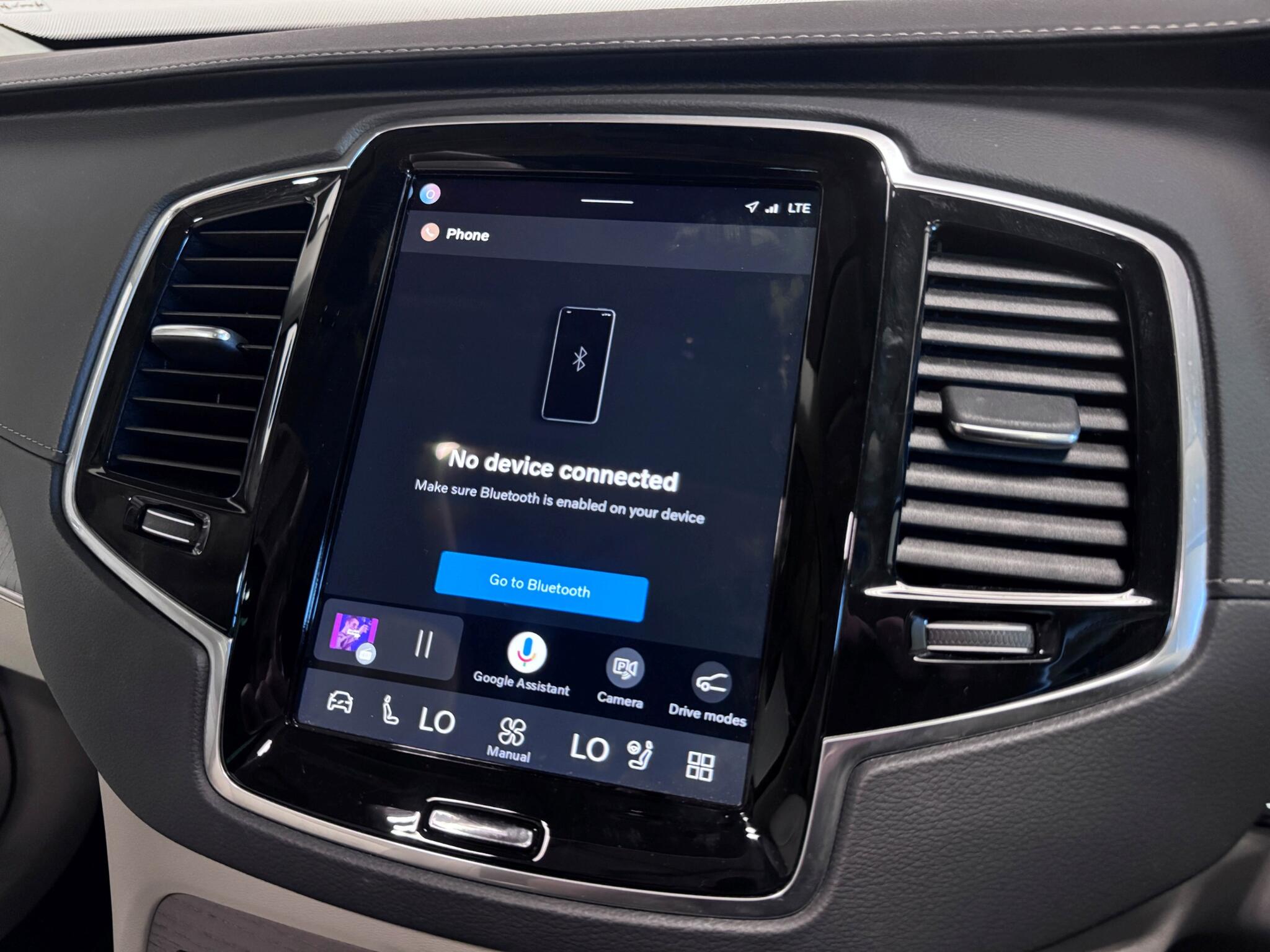 Volvo XC90 view 48