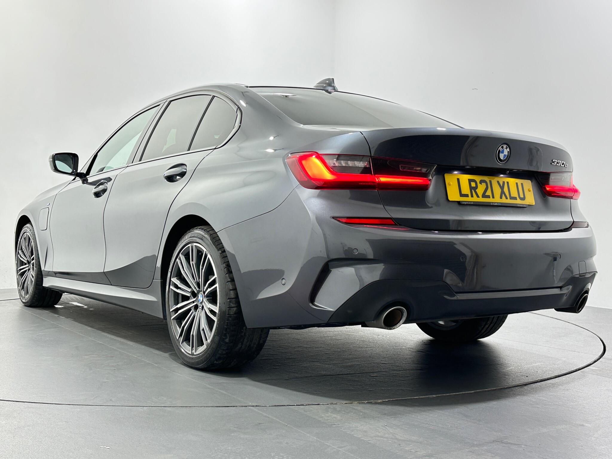 BMW 3 Series view 50