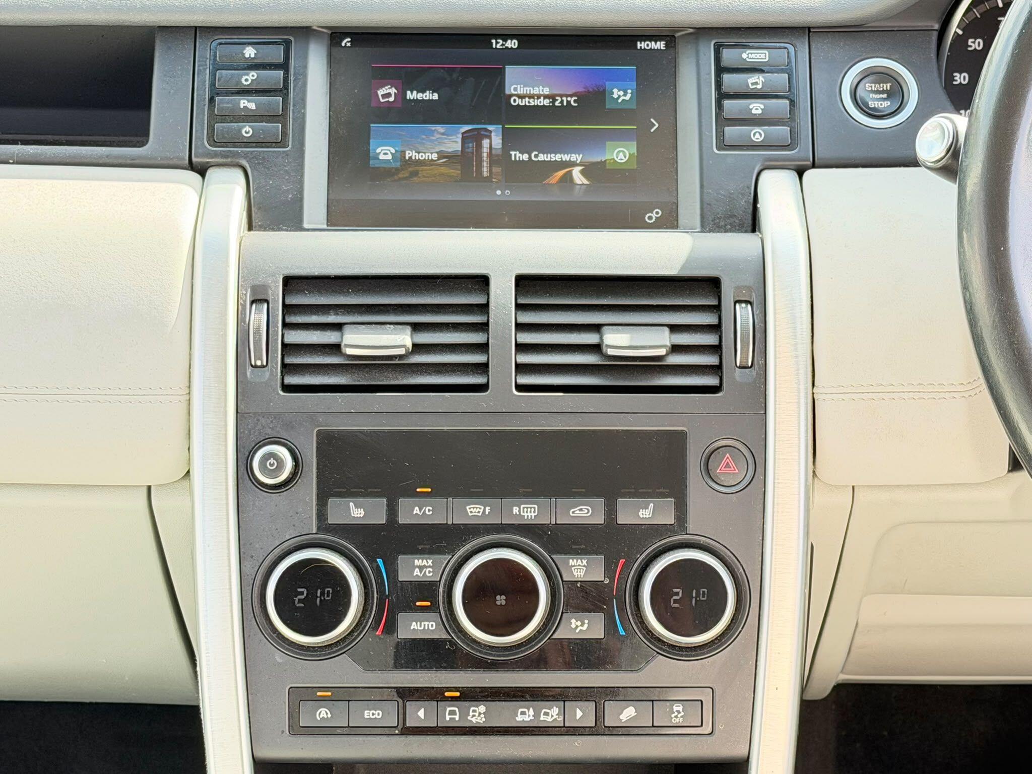 Land Rover Discovery Sport view 25