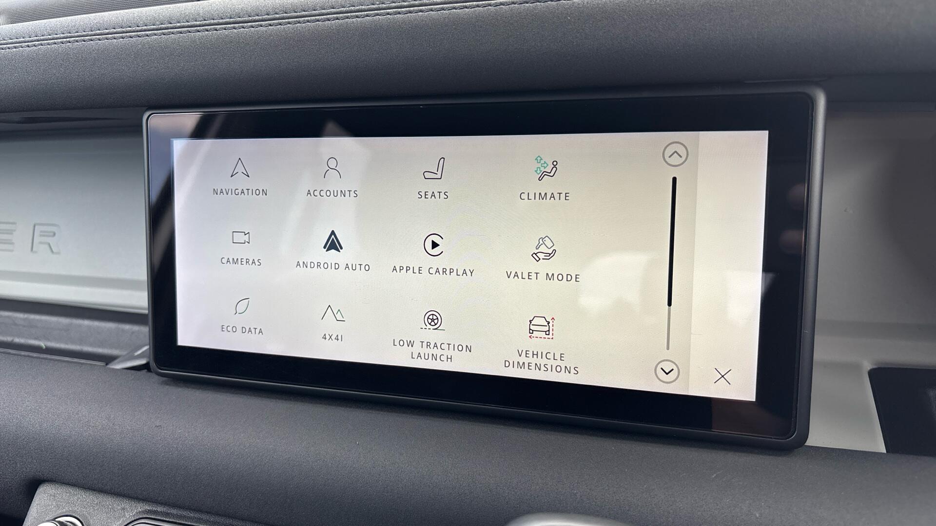Land Rover Defender view 50