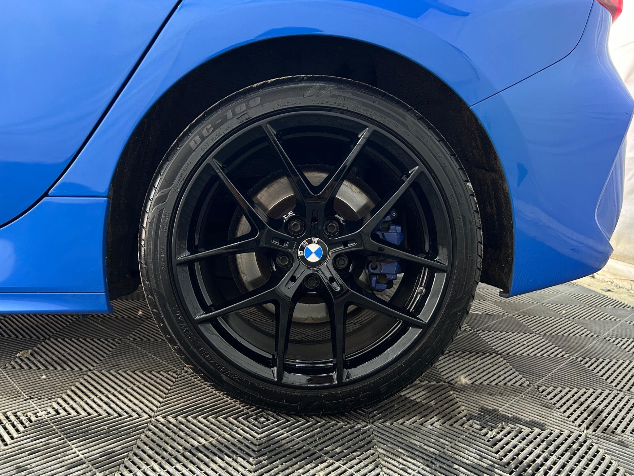 BMW 1 Series view 33
