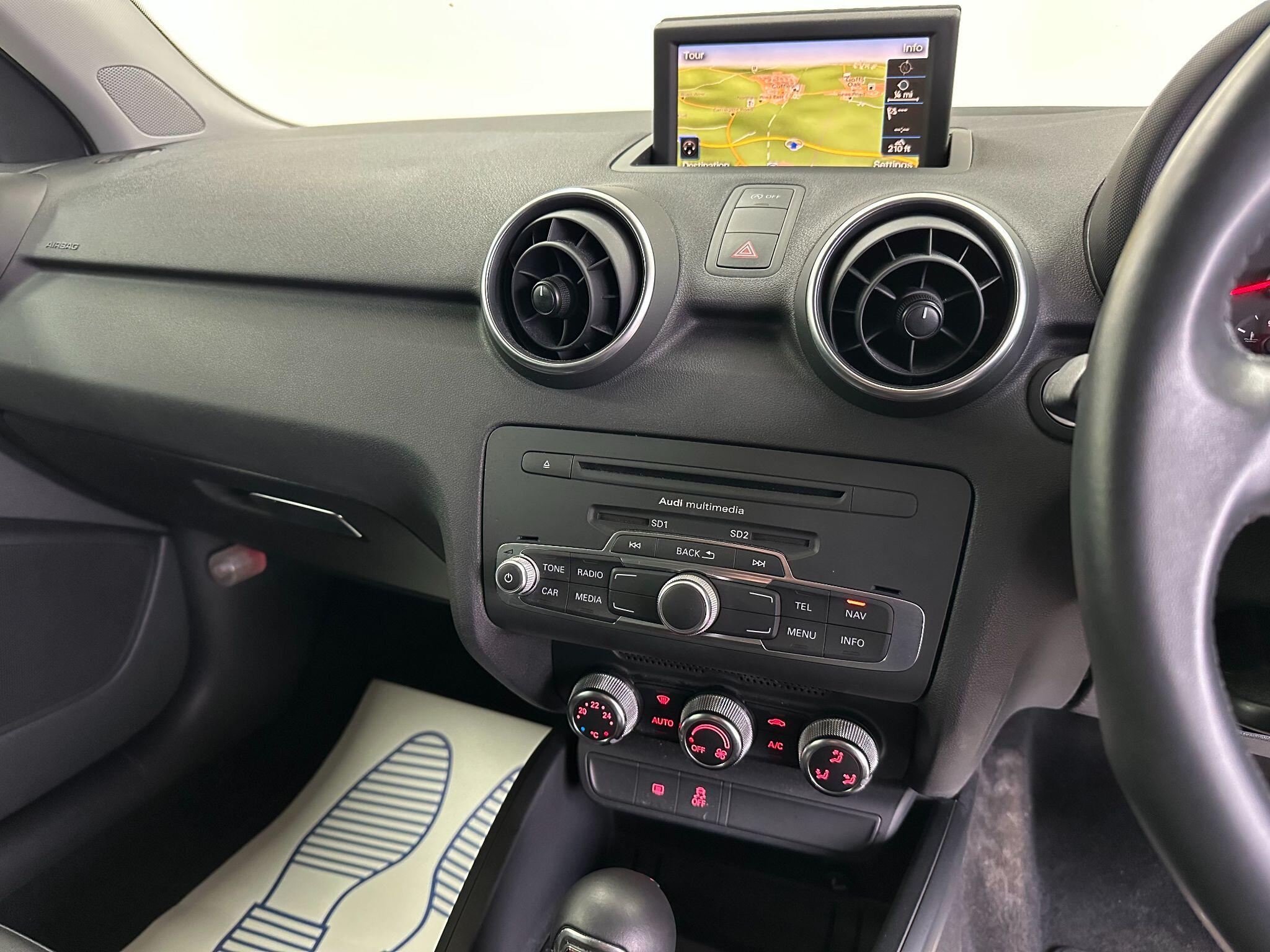 2014 Audi A1 image 22