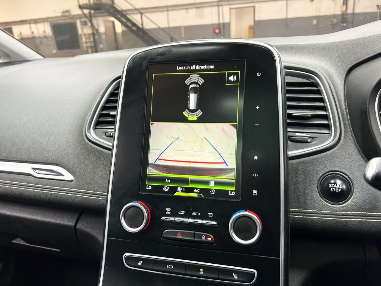 Renault Grand Scenic view 17