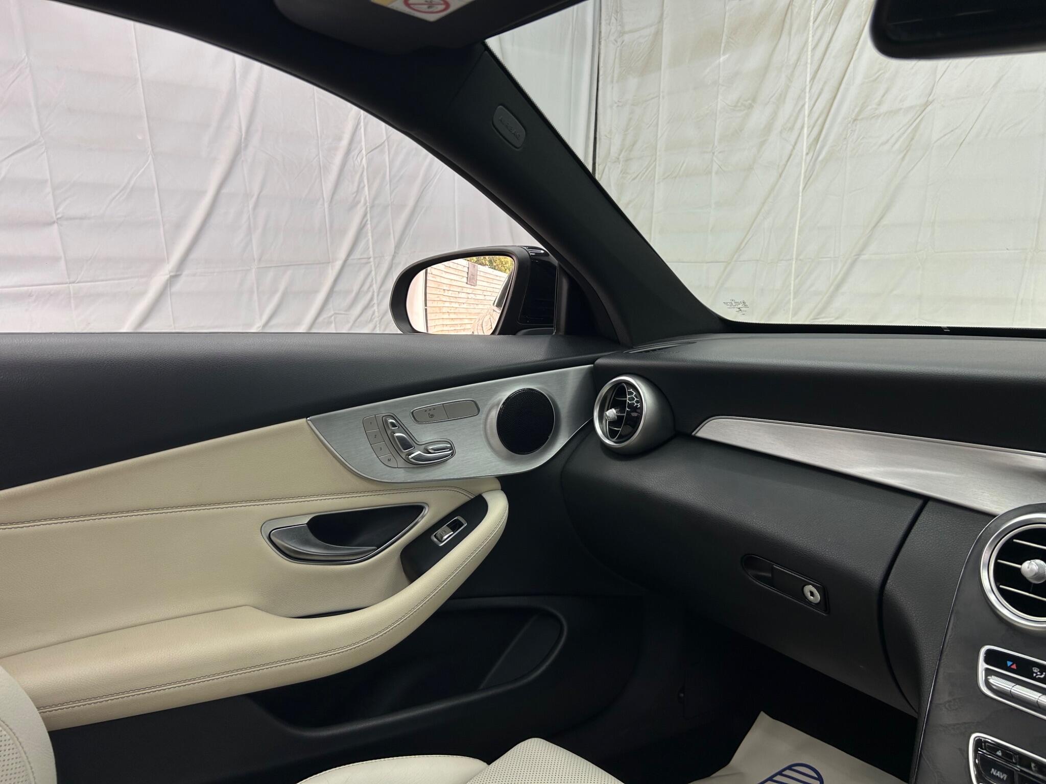 Mercedes-Benz C-Class view 11
