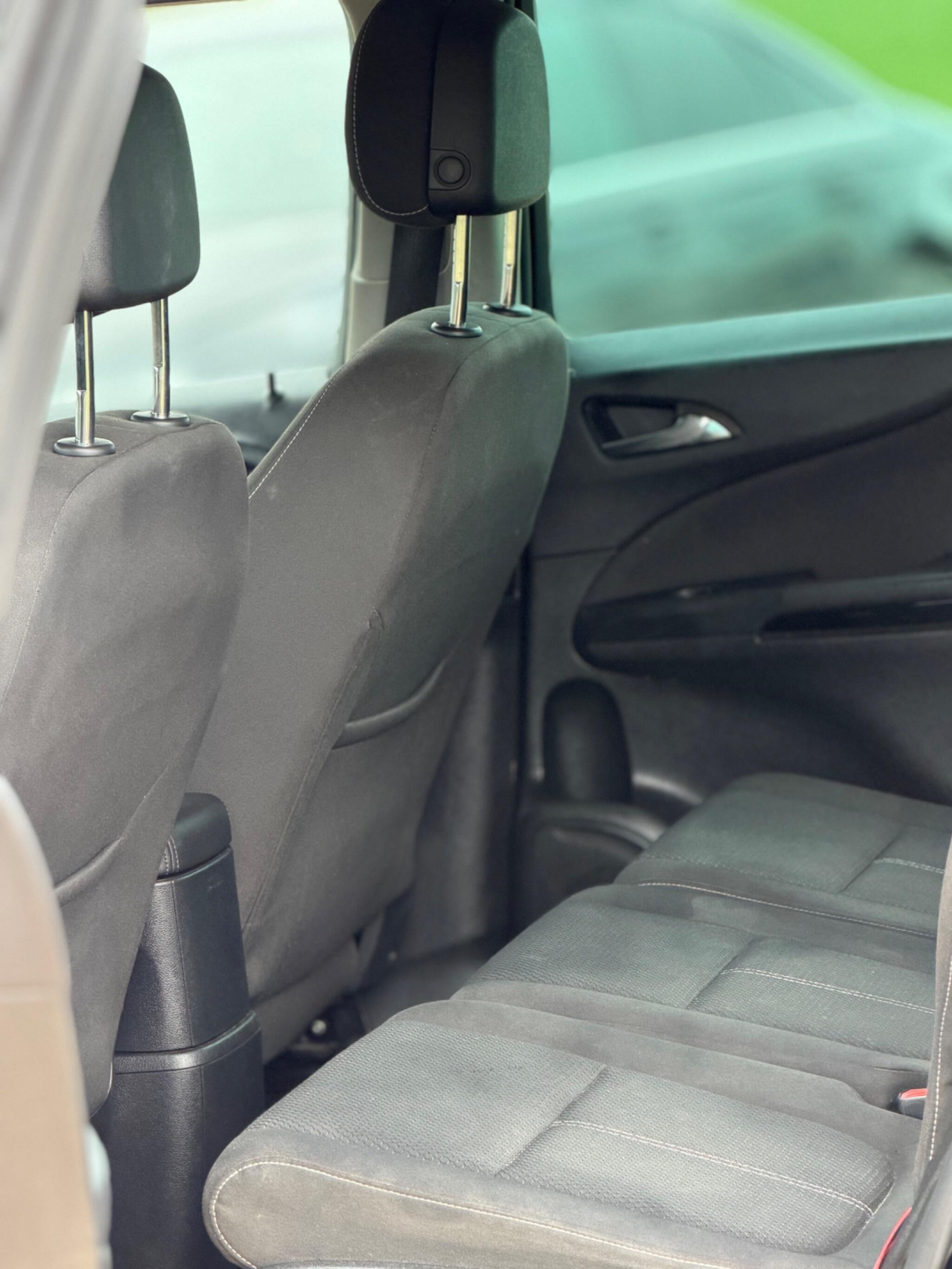 2014 Vauxhall Zafira Tourer 2.0 CDTi SRi Euro 5 5dr image 24