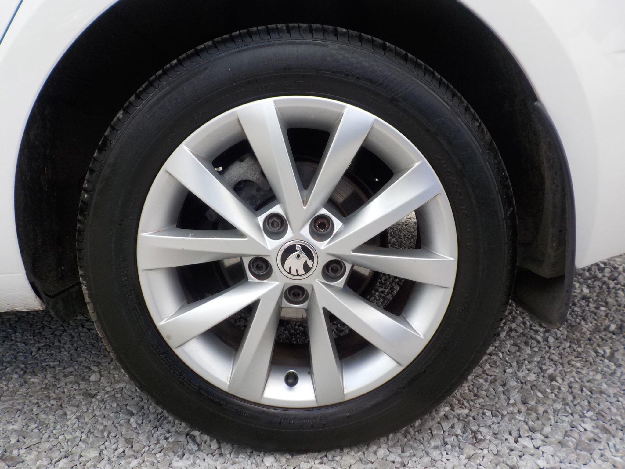 Skoda Octavia 1.6 TDI CR S Estate 5dr Diesel Manual Euro 6 (s/s) (115 ps)