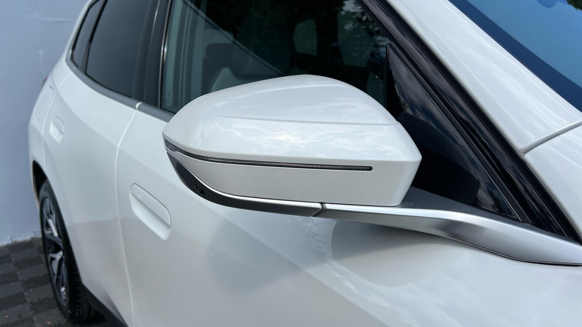 BMW X3 view 26