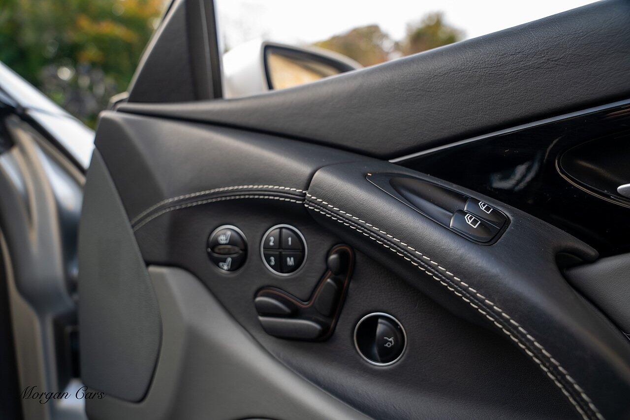 Mercedes-Benz SL view 56