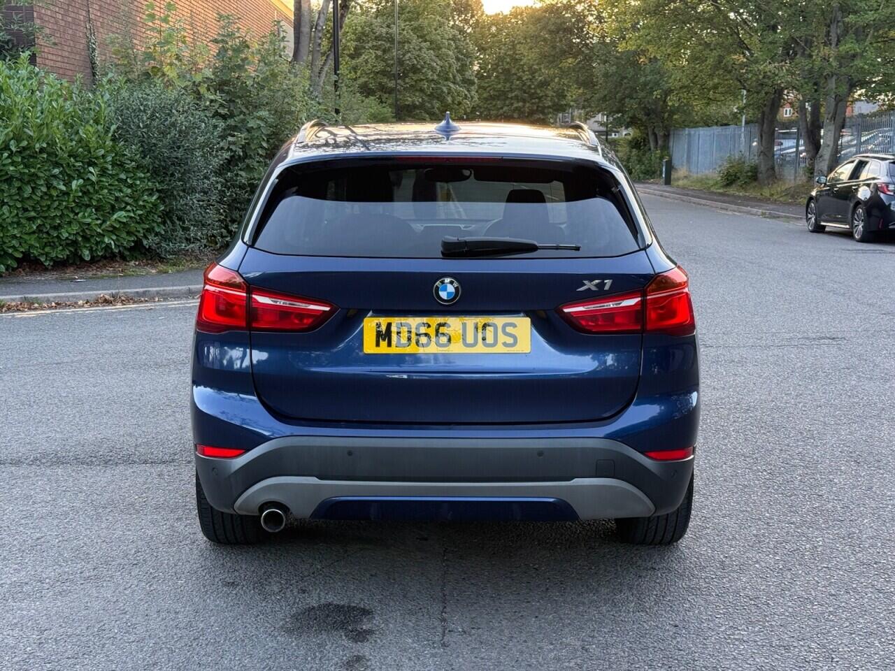 BMW X1 view 5