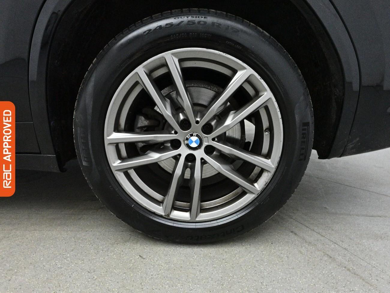 BMW X3 view 13