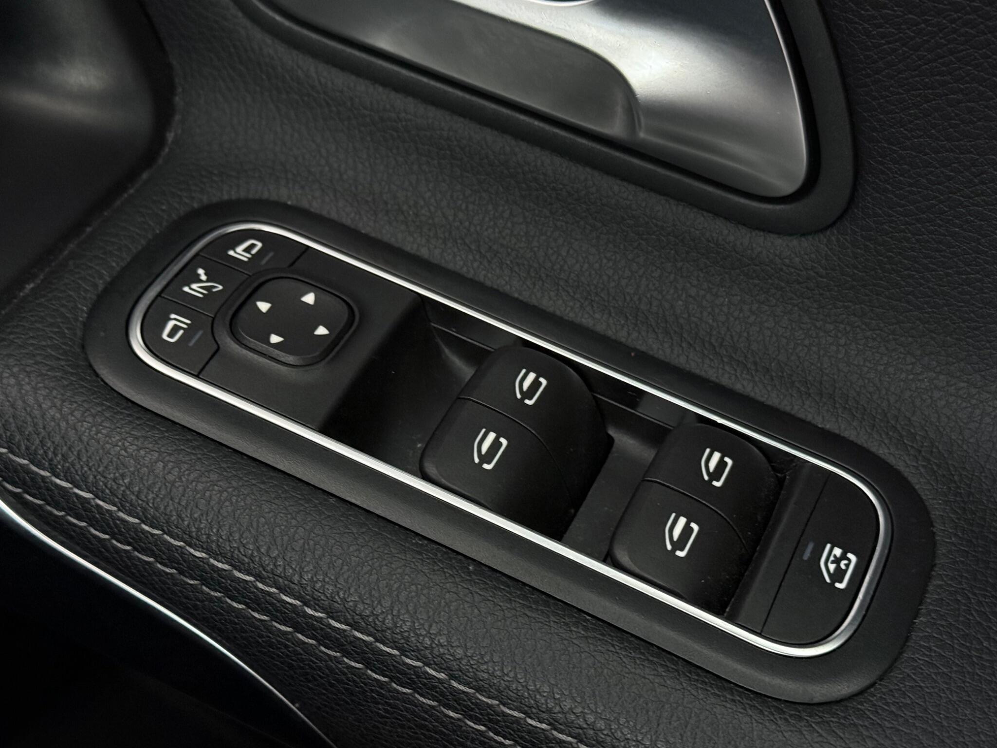 Mercedes-Benz A-Class view 19