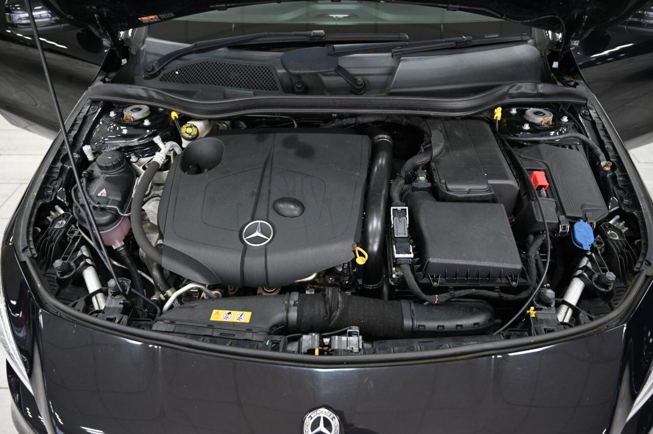 Mercedes-Benz Cla view 39