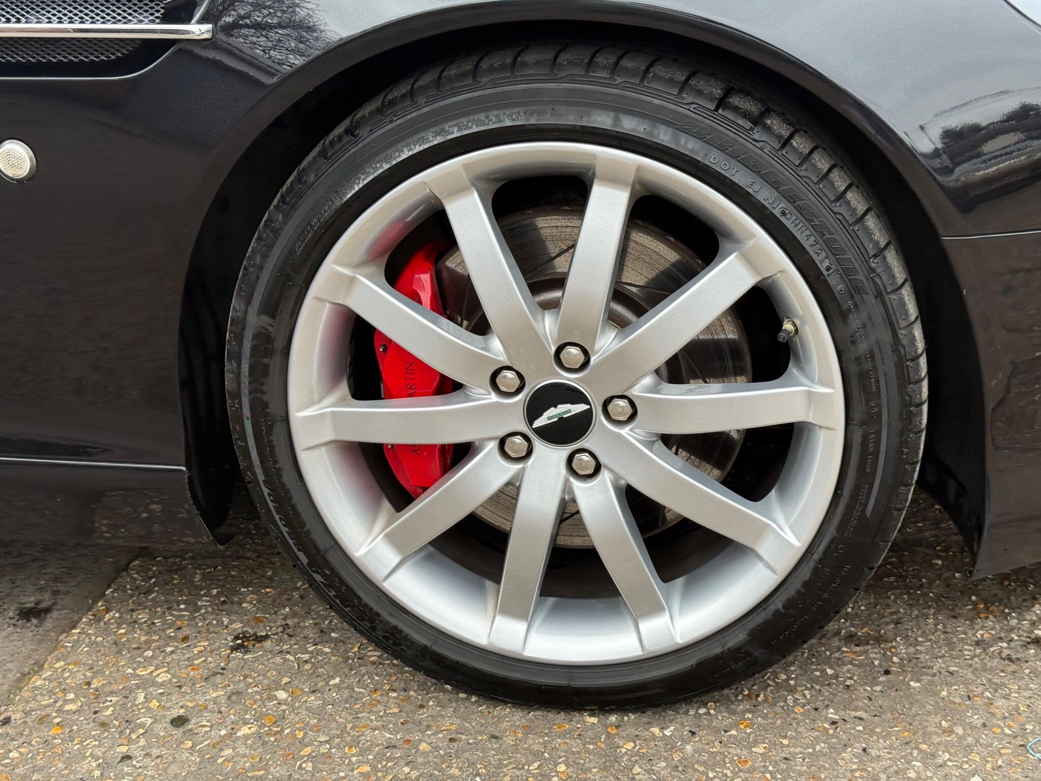 2005 Aston Martin DB9 5.9 Coupe 2dr Petrol Seq (394 g/km, 450 bhp) image 15