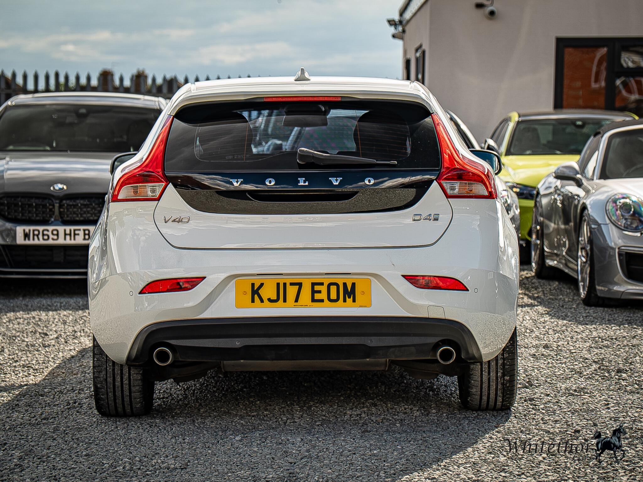 Volvo V40 view 5