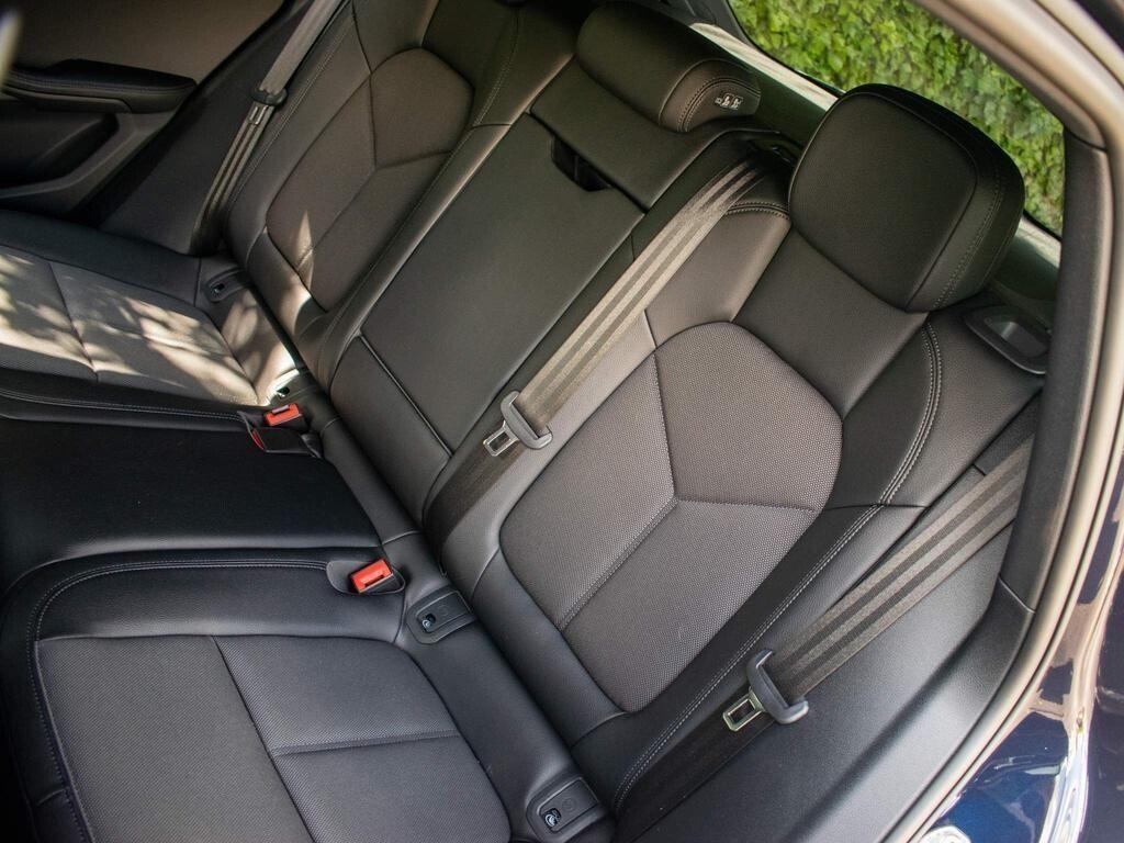 Porsche Macan view 40