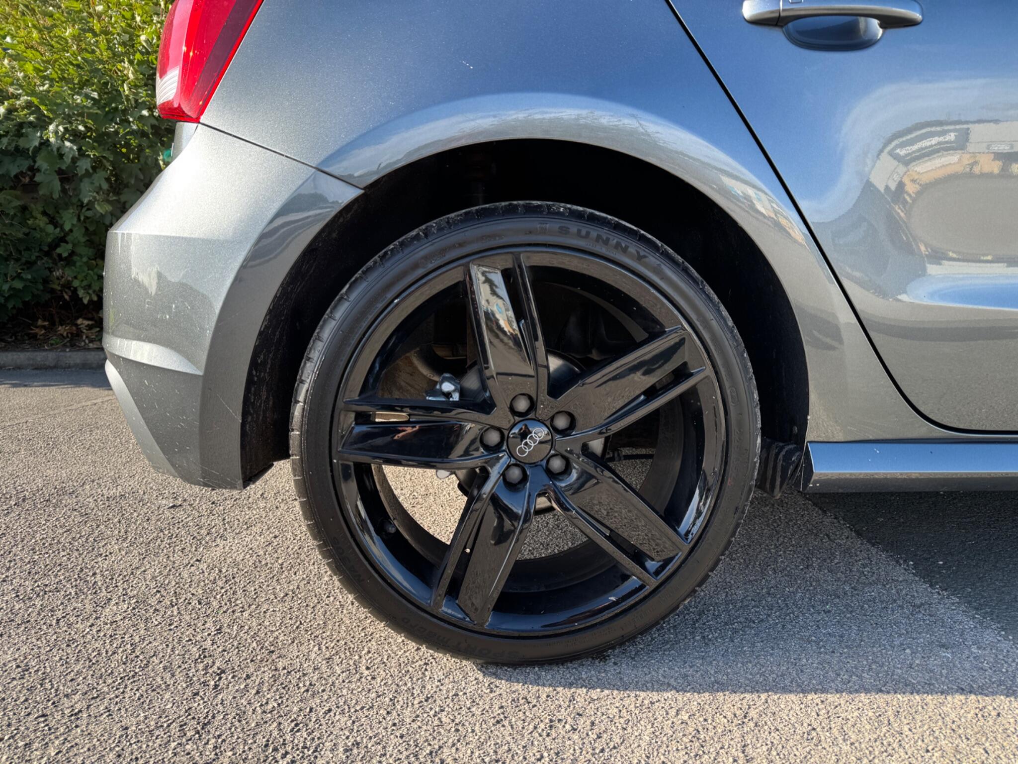 Audi A1 view 21