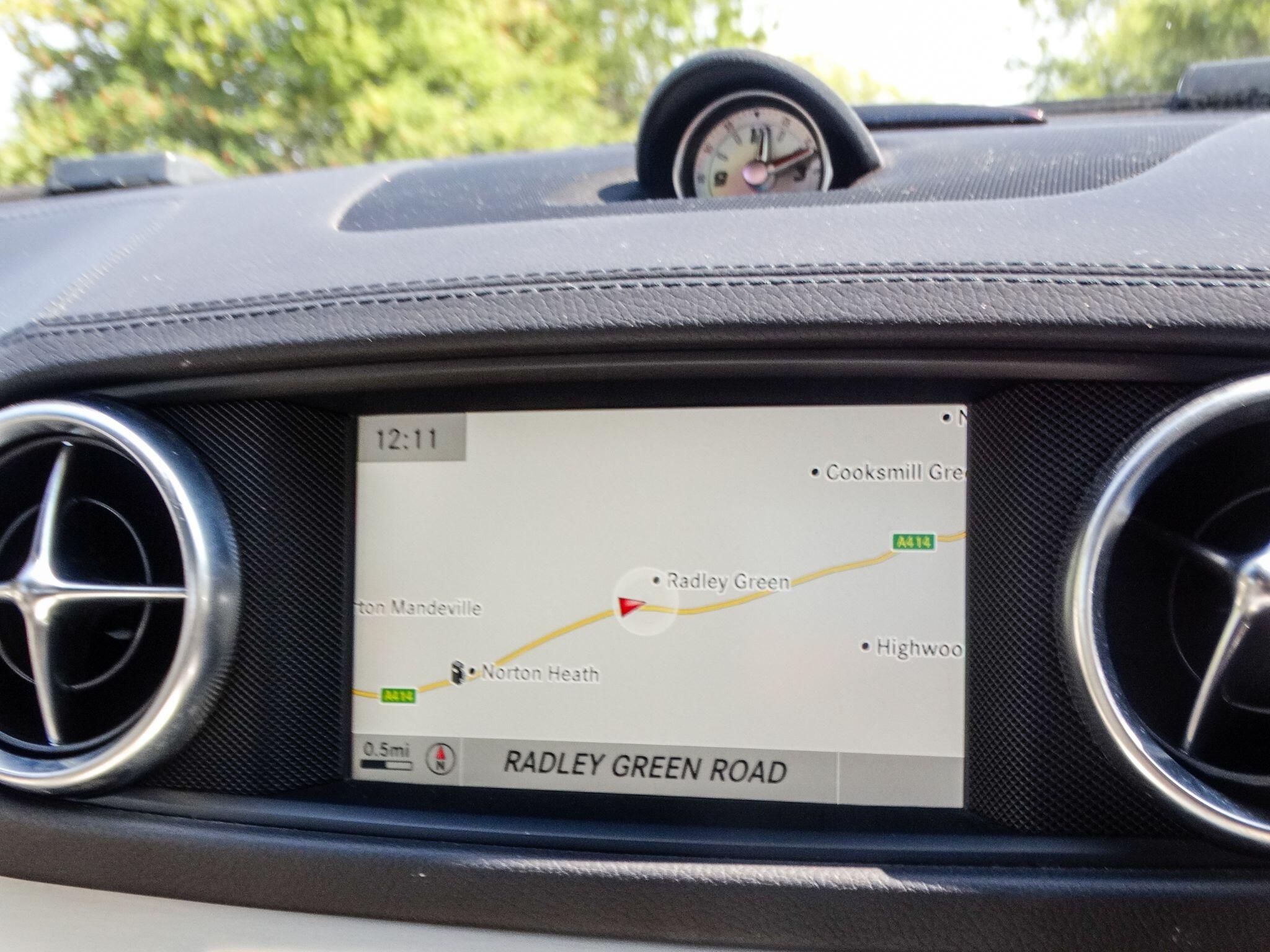 Mercedes-Benz SL view 20