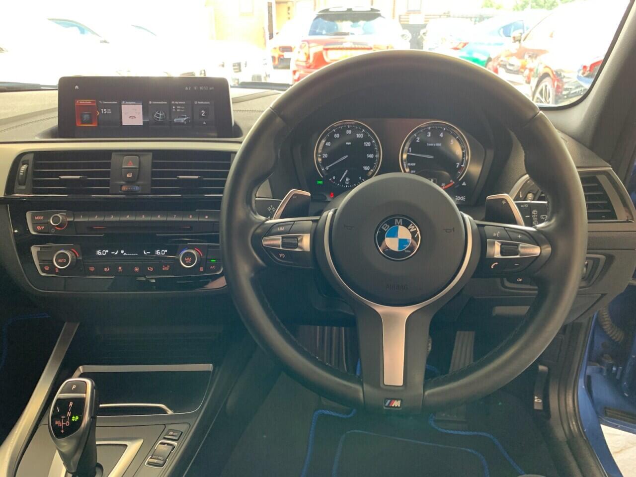 BMW 1 Series view 33