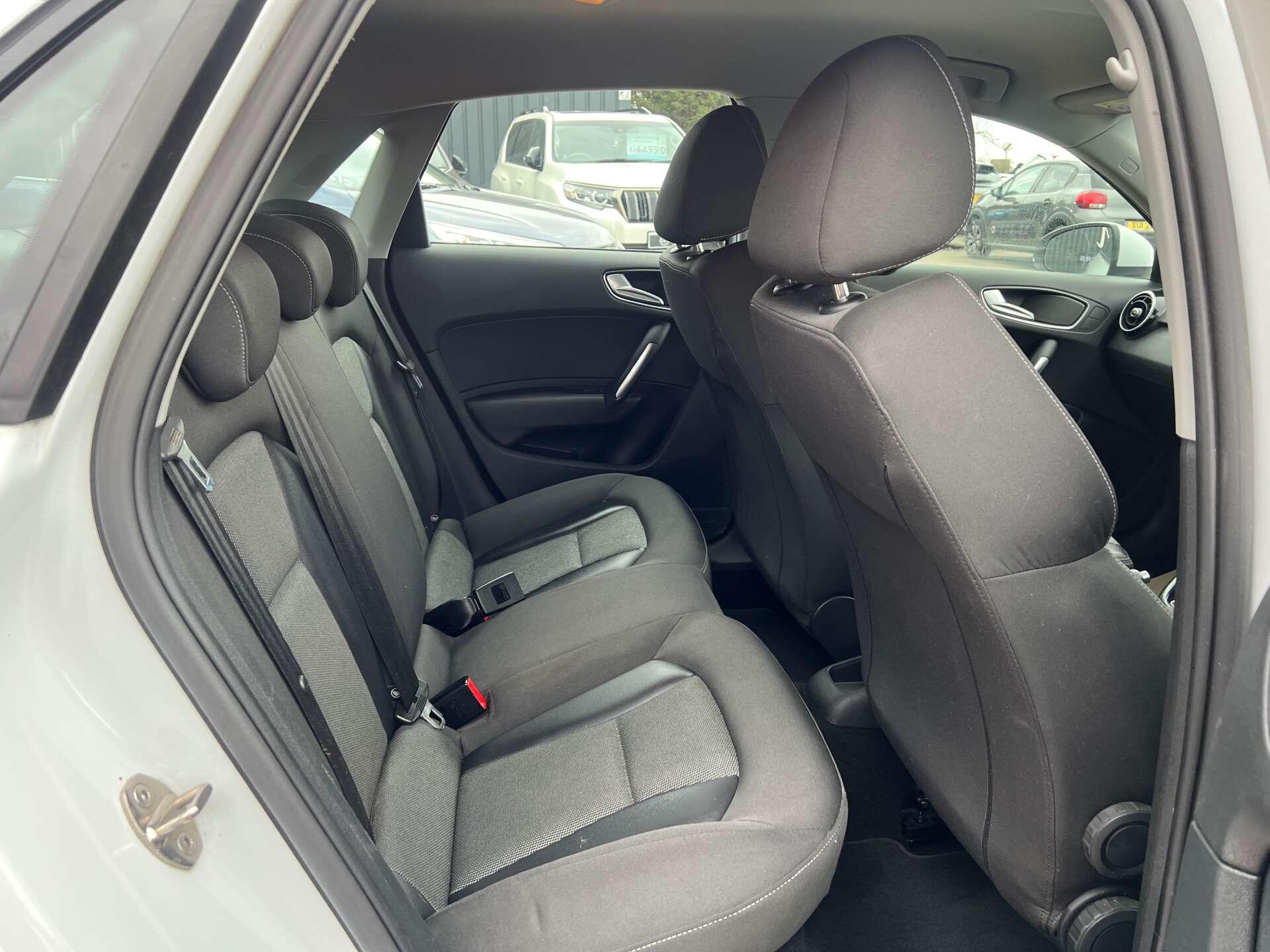 Audi A1 view 32