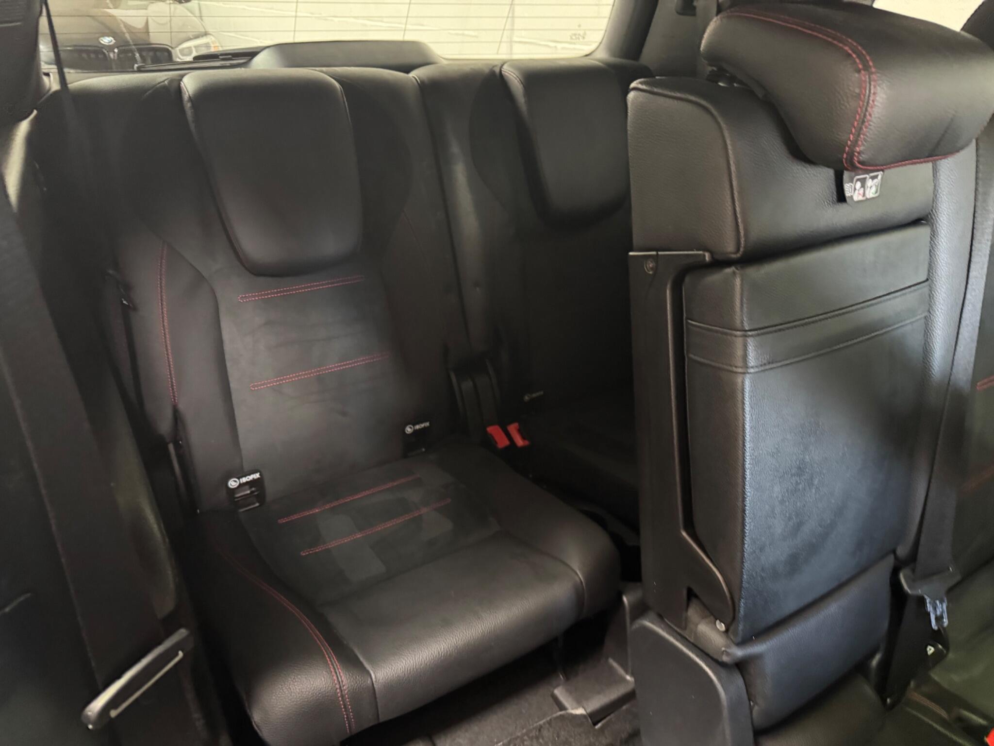 Mercedes-Benz GLB view 57