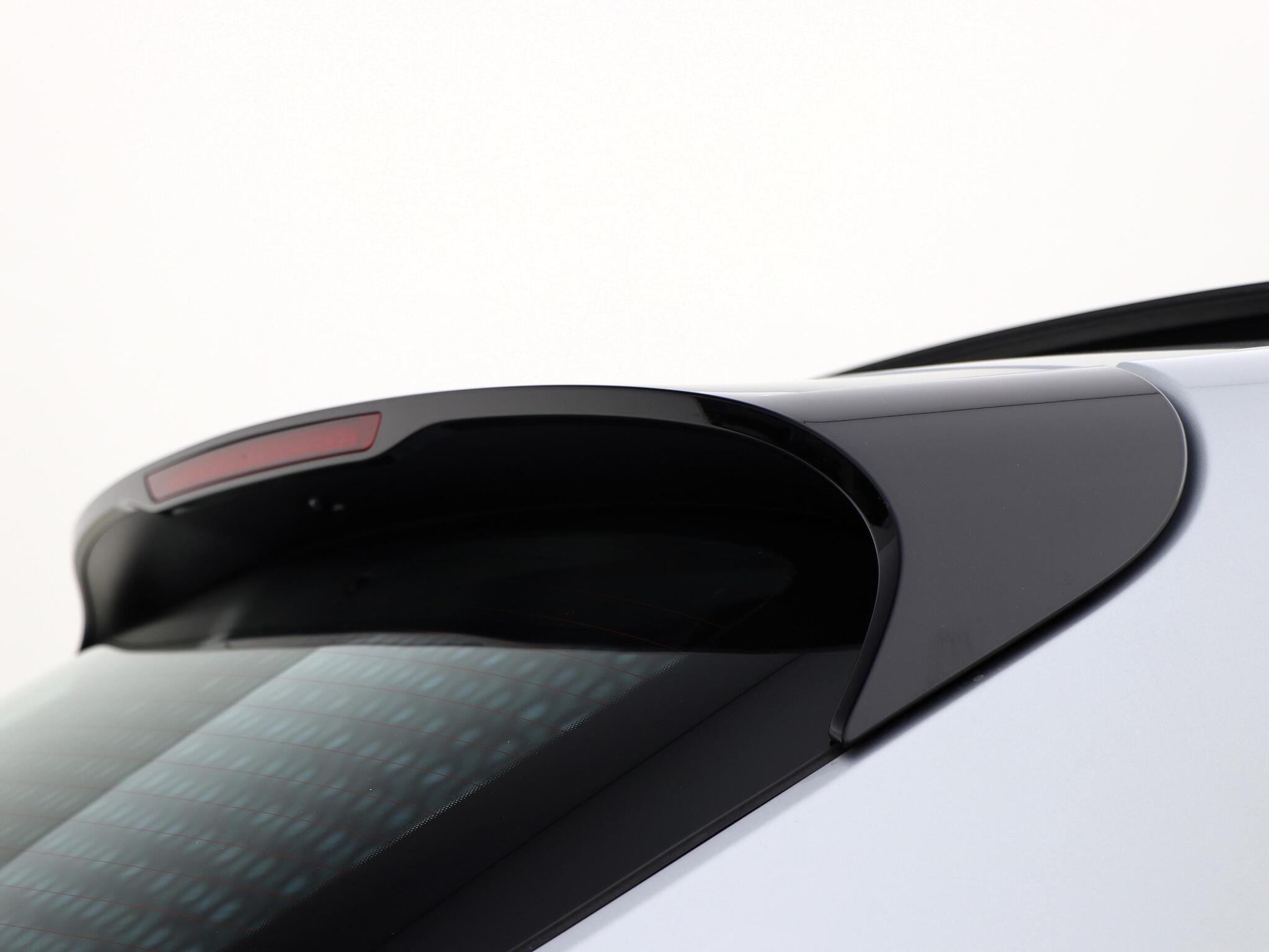 Porsche Macan view 23