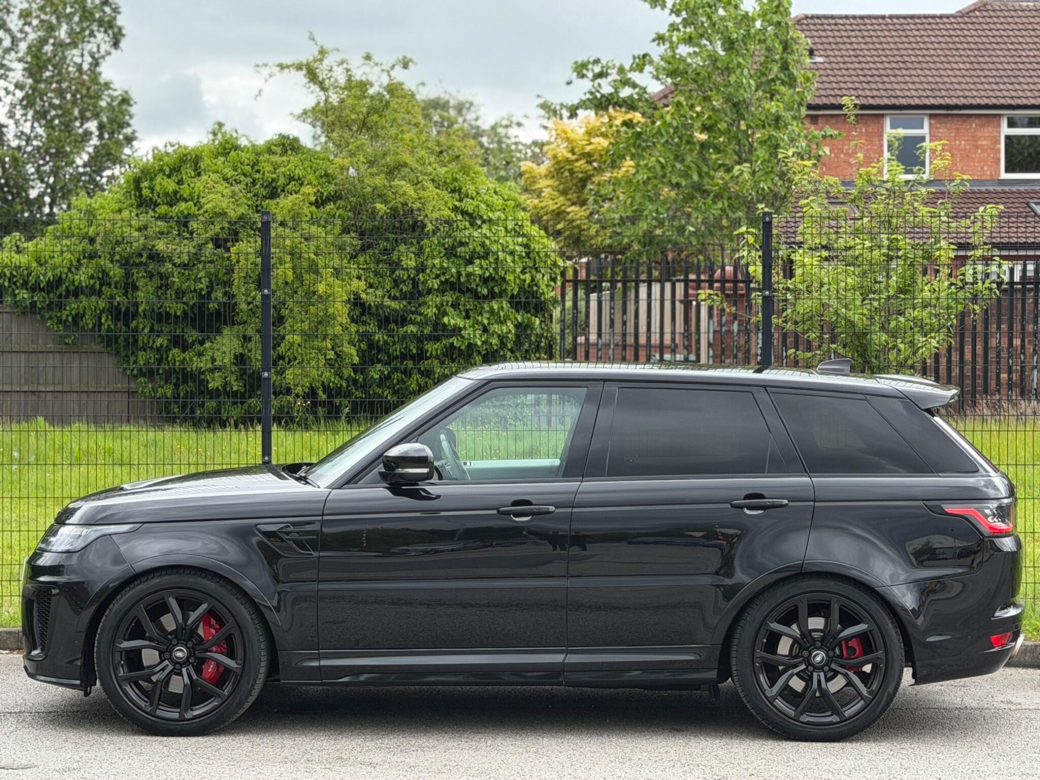 Land Rover Range Rover Sport view 8