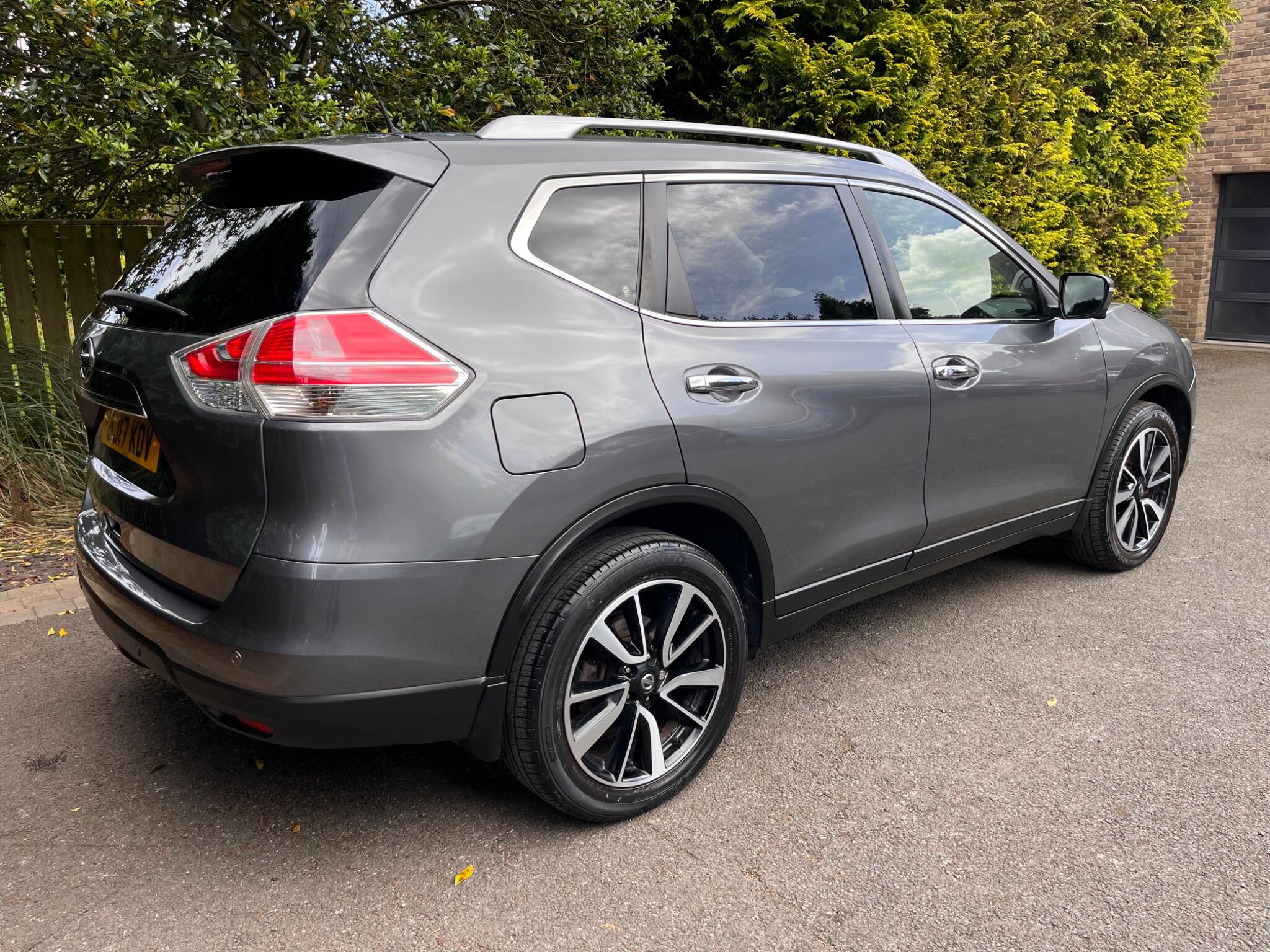 Nissan X-Trail view 16