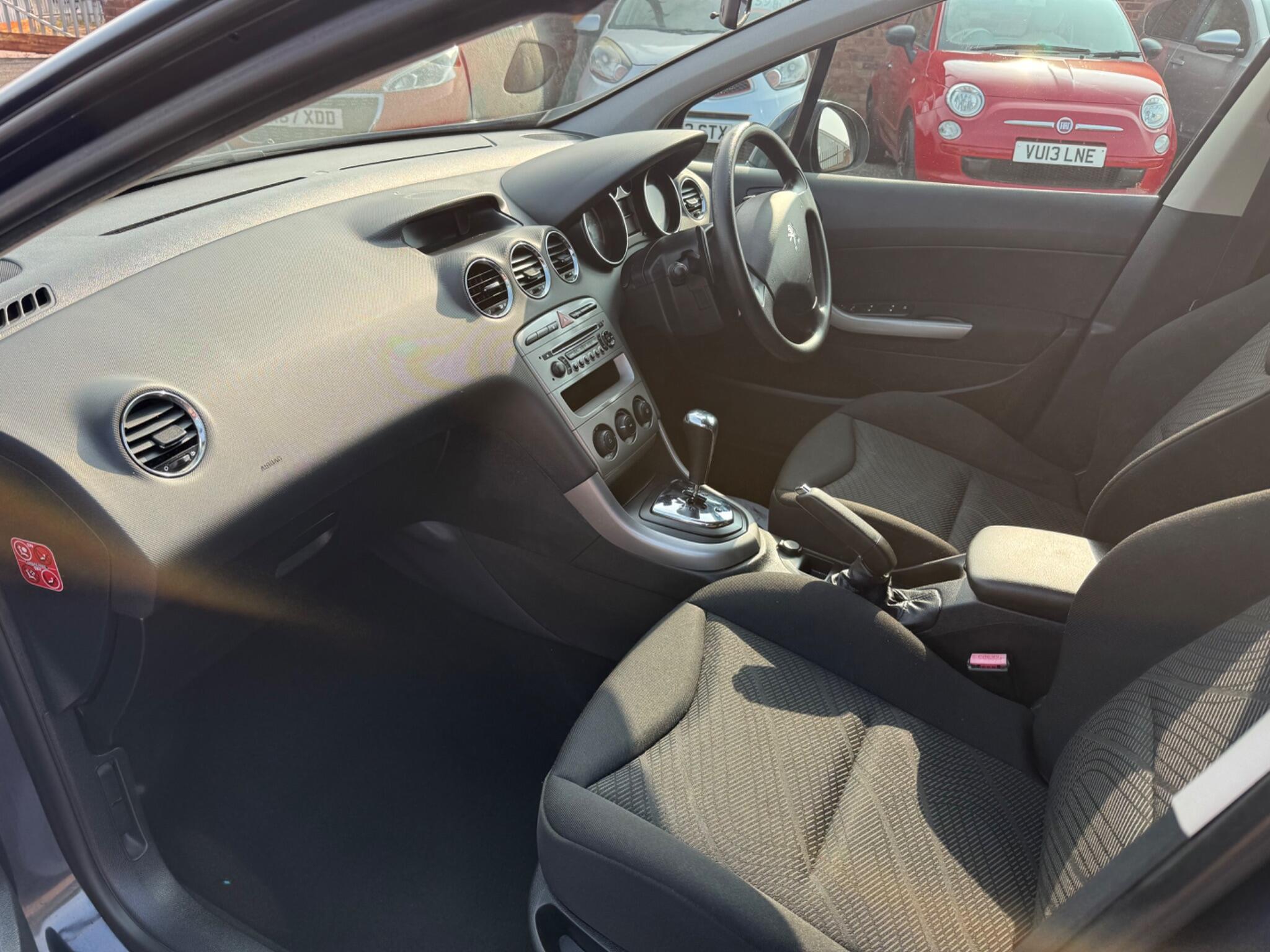 Peugeot 308 view 23