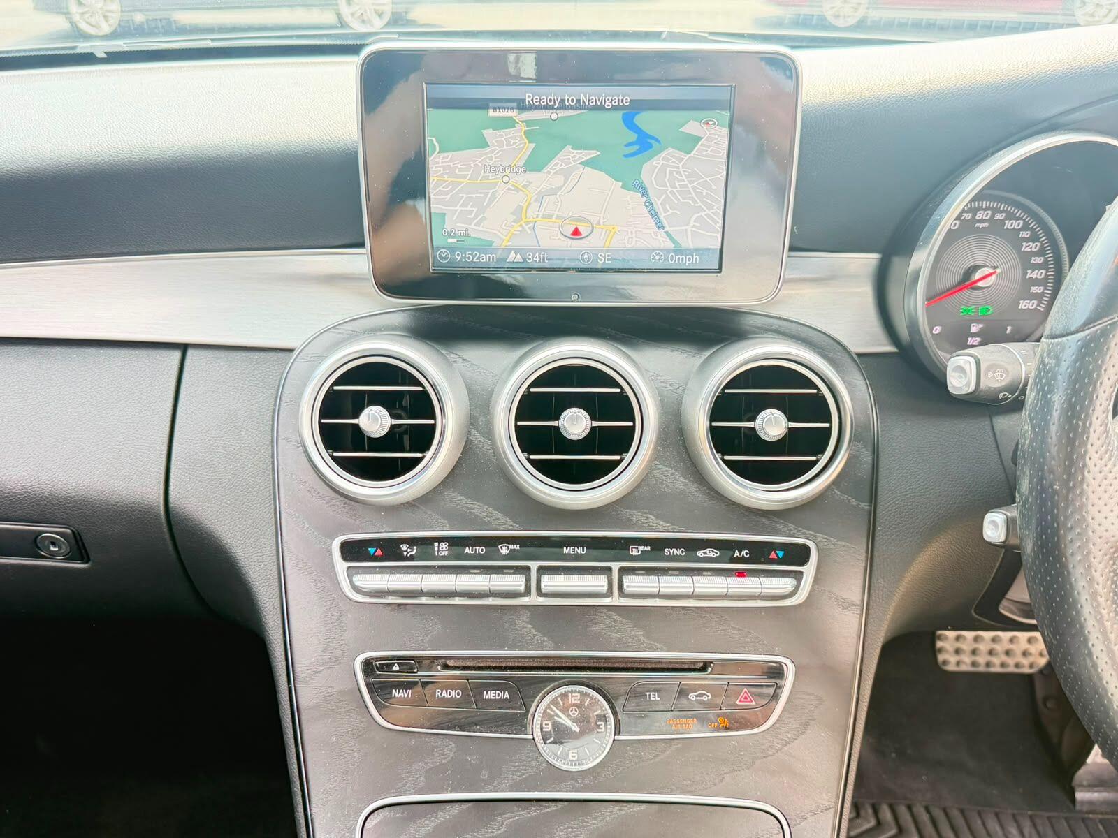 Mercedes-Benz C-Class view 23