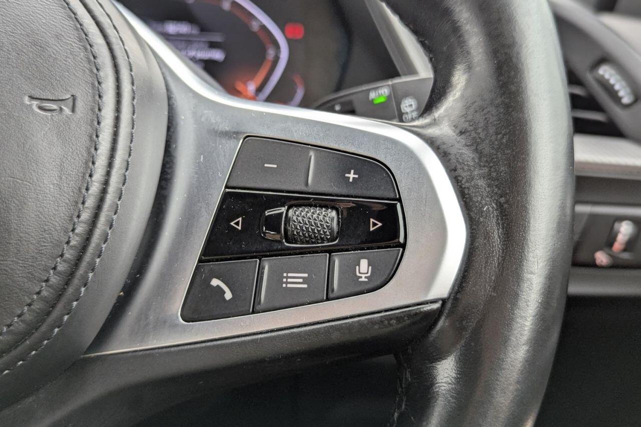 BMW 1 Series view 37