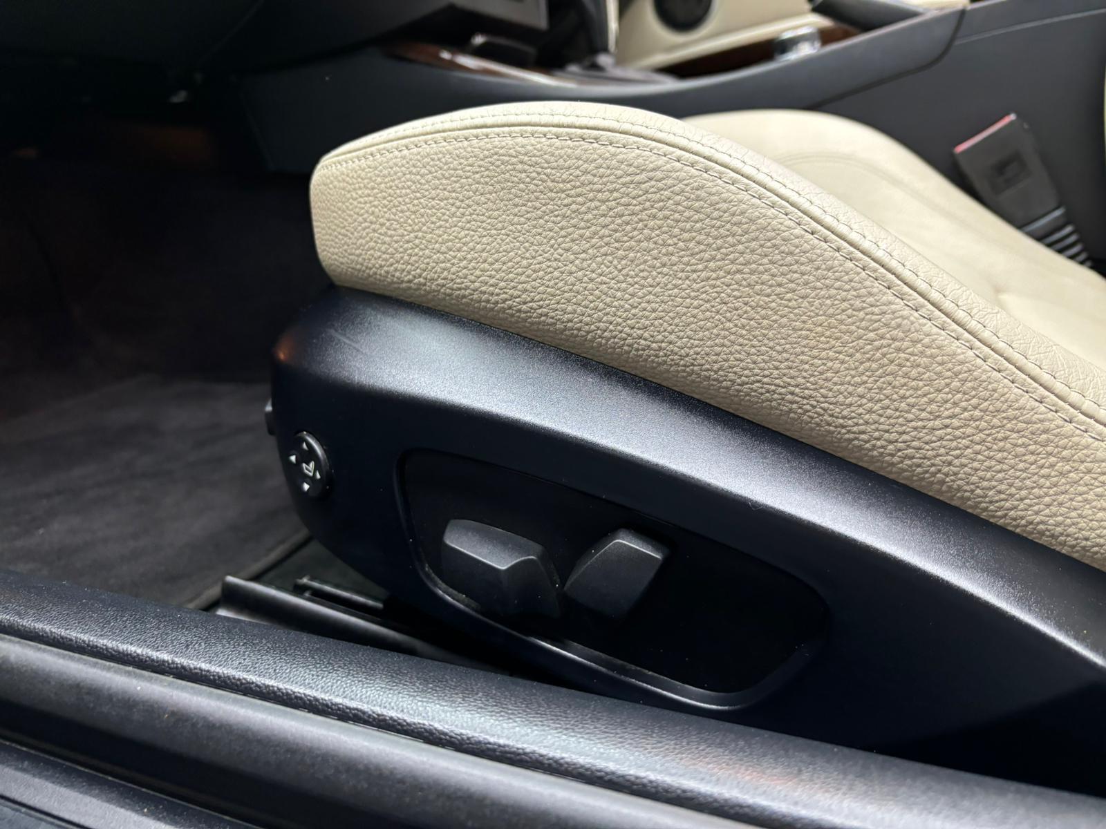 BMW 3 Series view 11