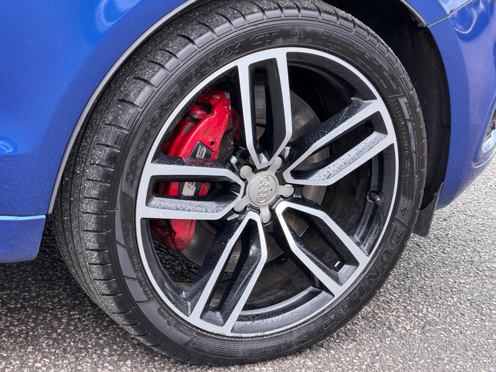 Audi SQ5 view 59