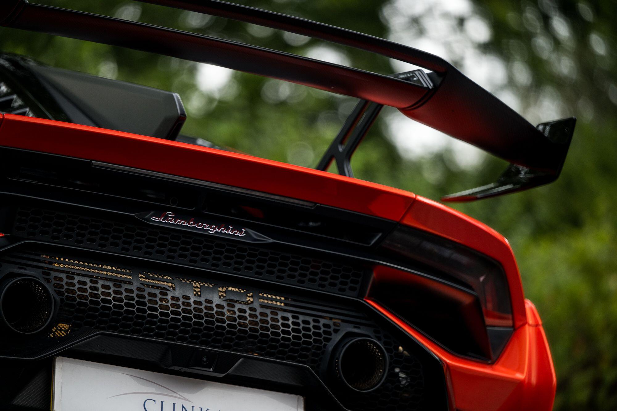 Lamborghini Huracan view 10