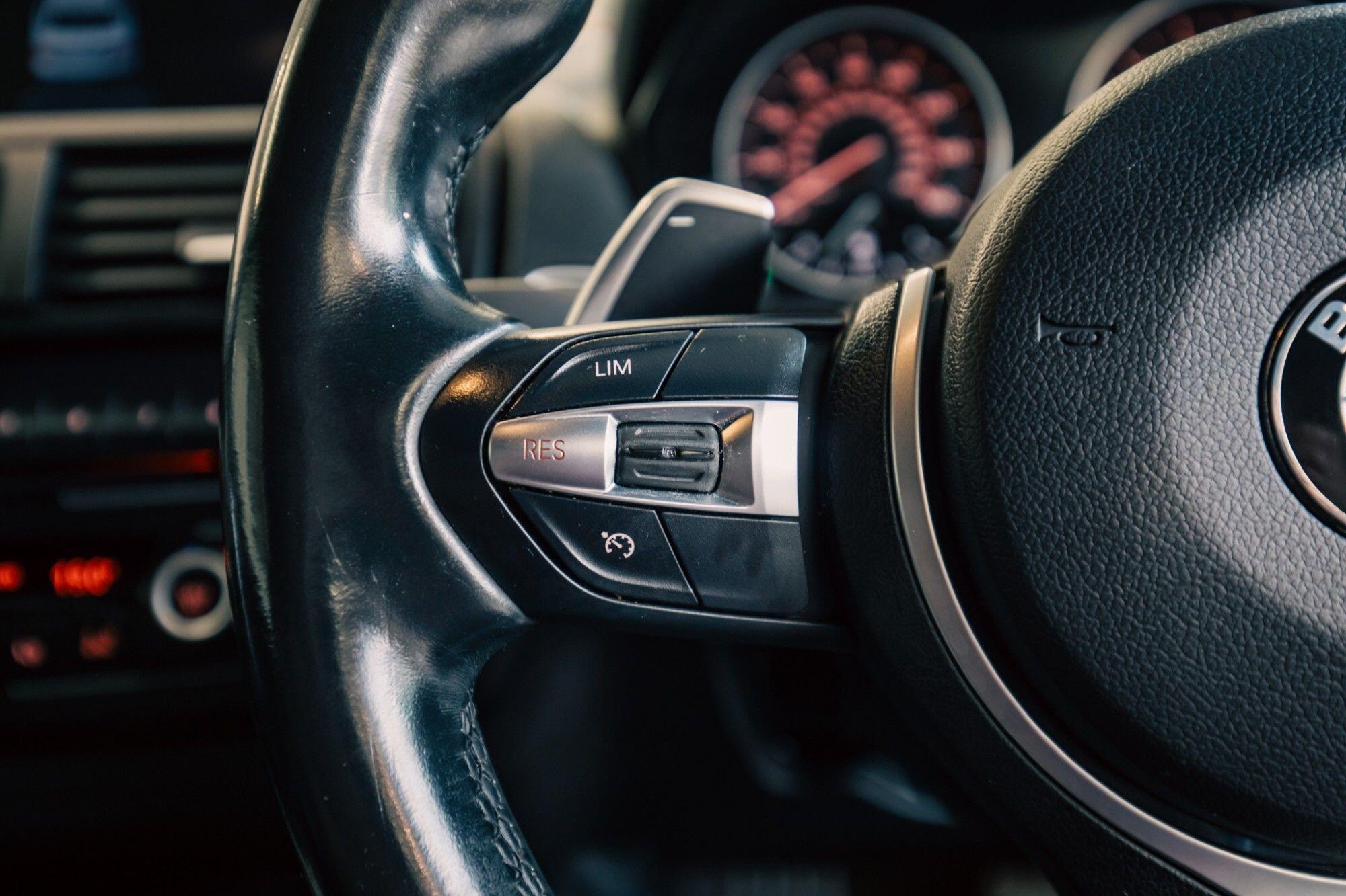 BMW 2 Series view 10