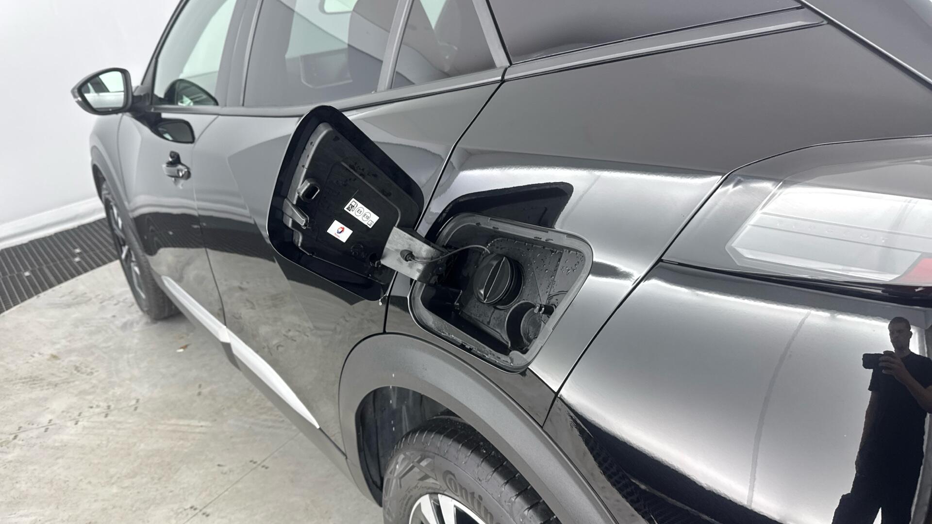Peugeot 2008 view 23