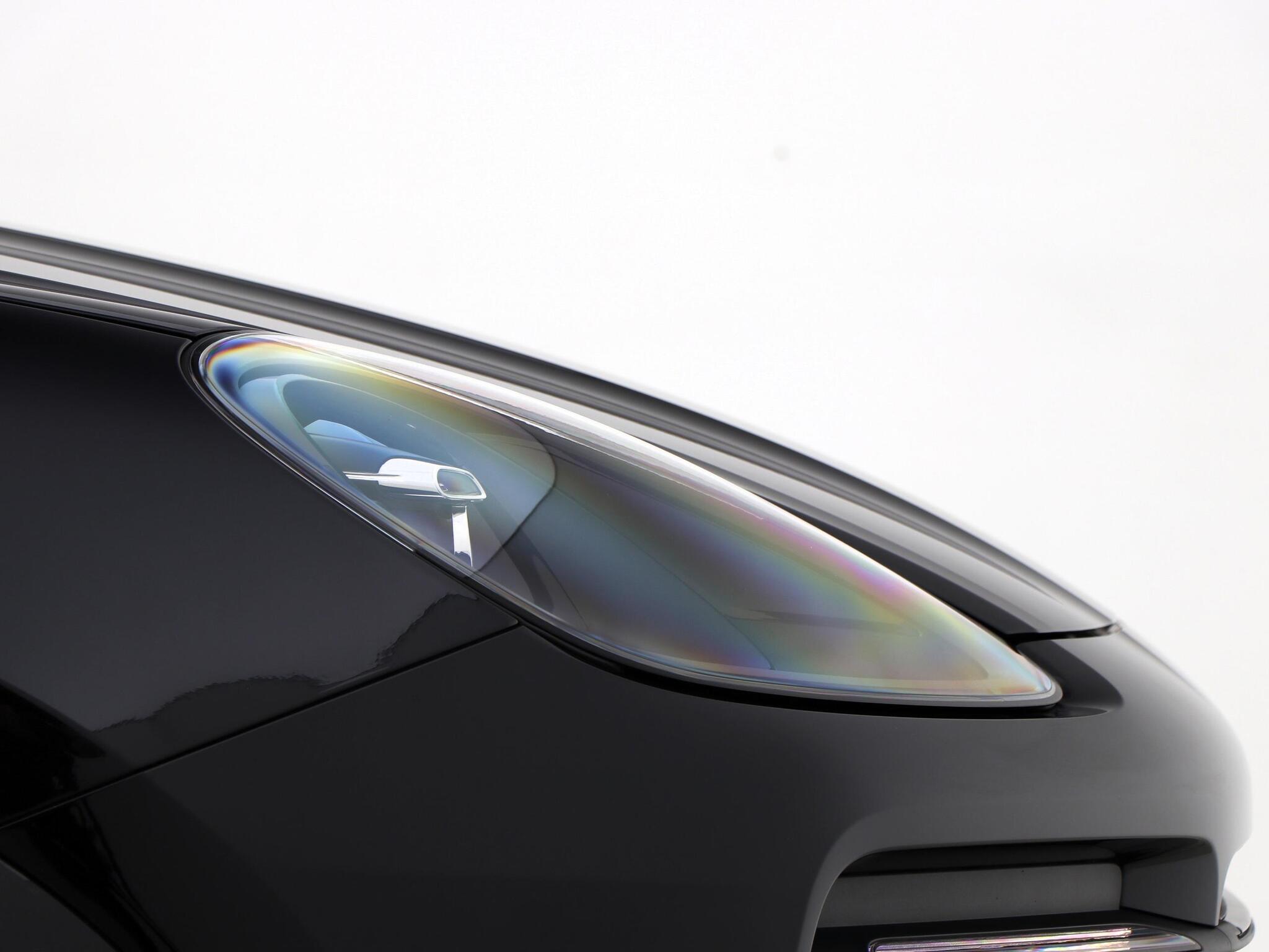 Porsche Cayenne view 19