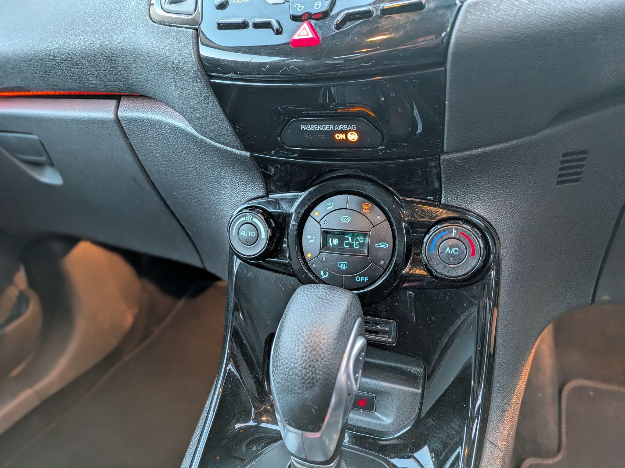 Ford Fiesta view 39