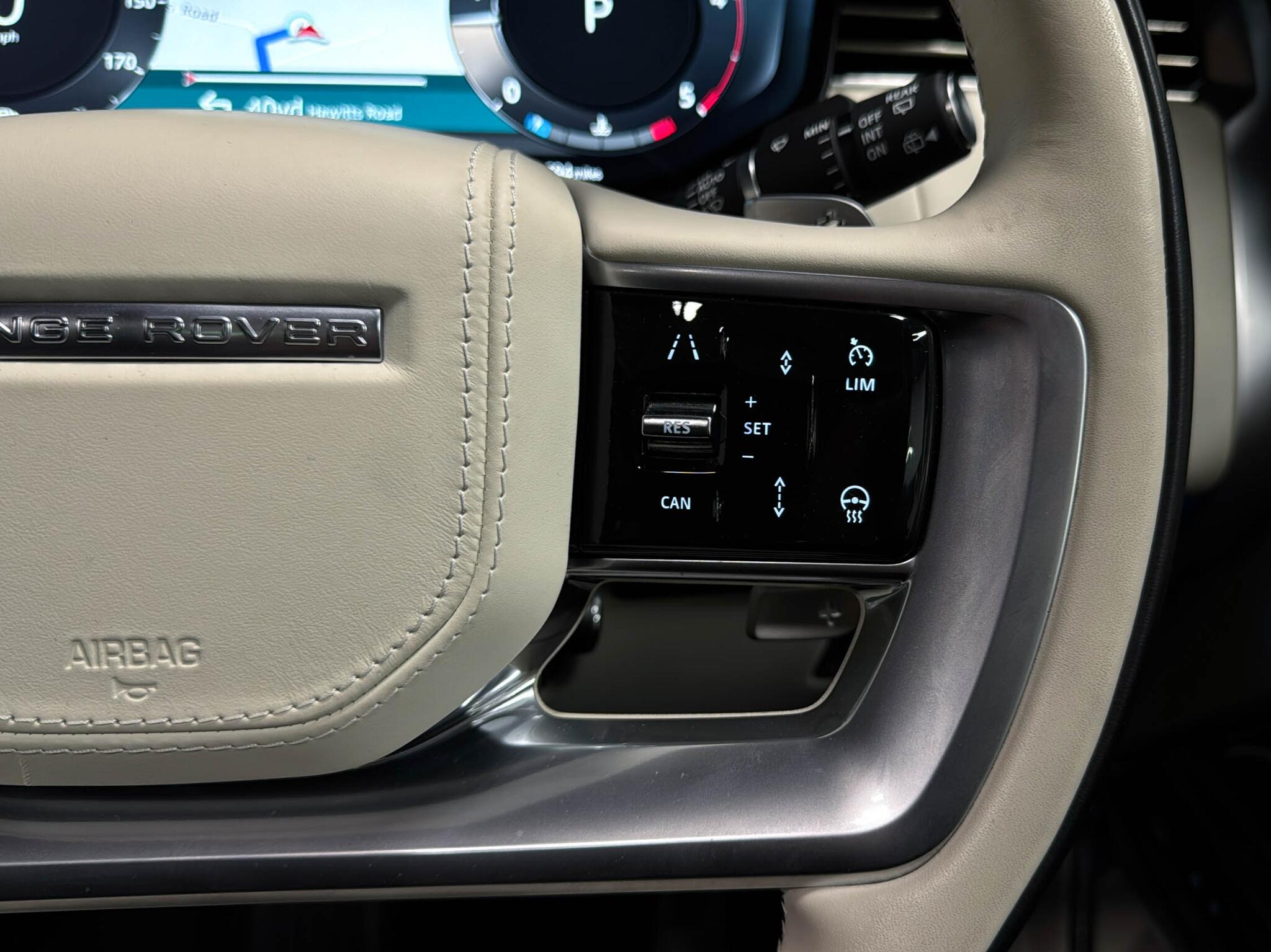 Land Rover Range Rover view 27