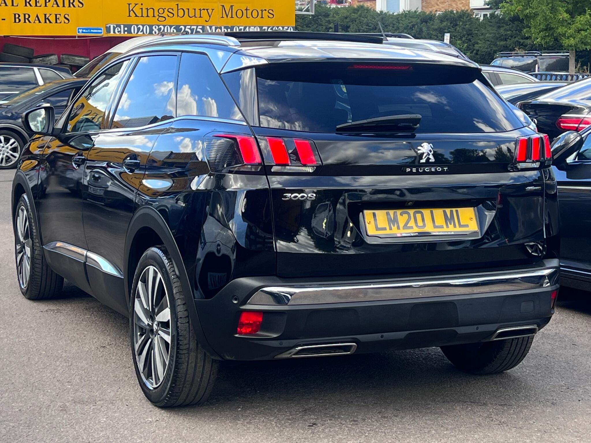 Peugeot 3008 view 9