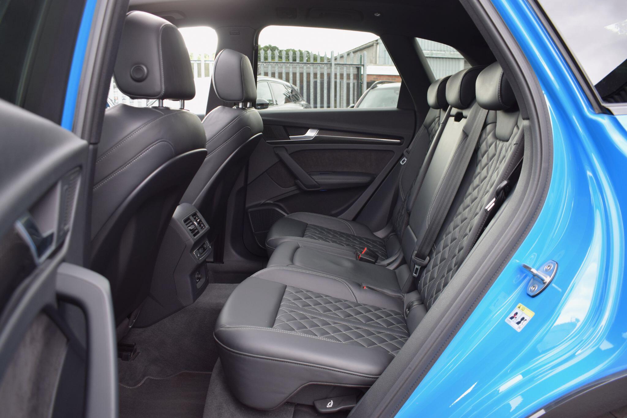 Audi SQ5 view 34
