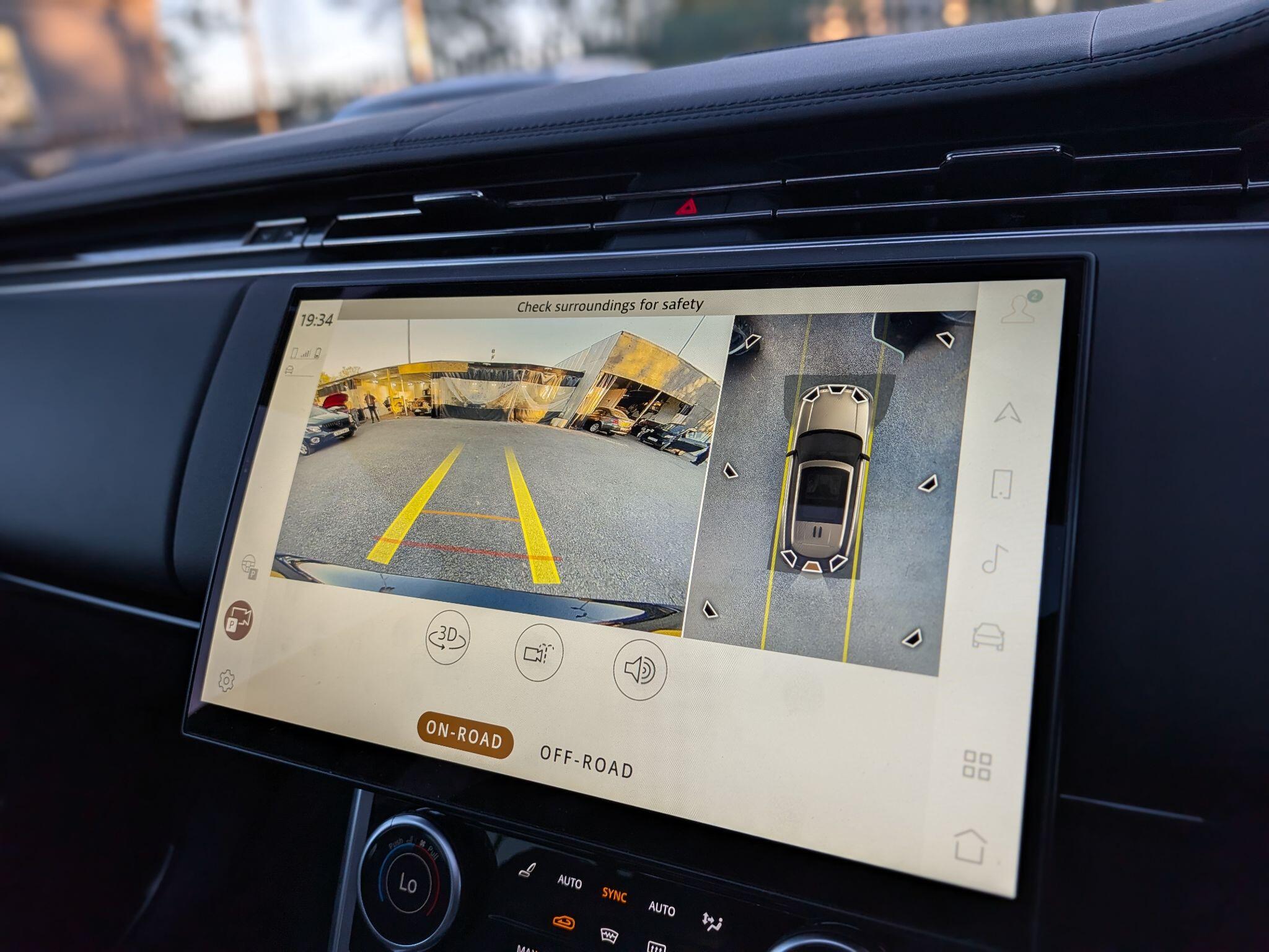 Land Rover Range Rover view 66