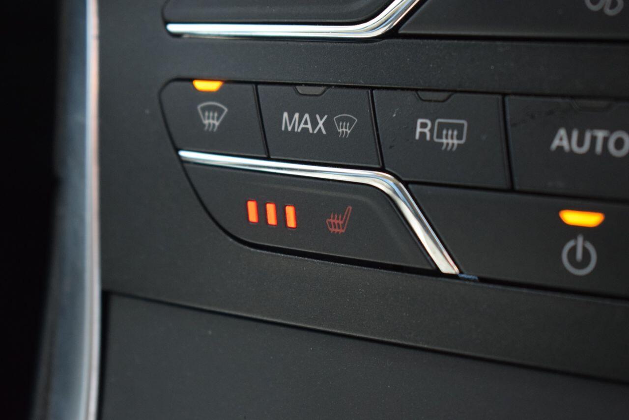 Ford Galaxy view 26