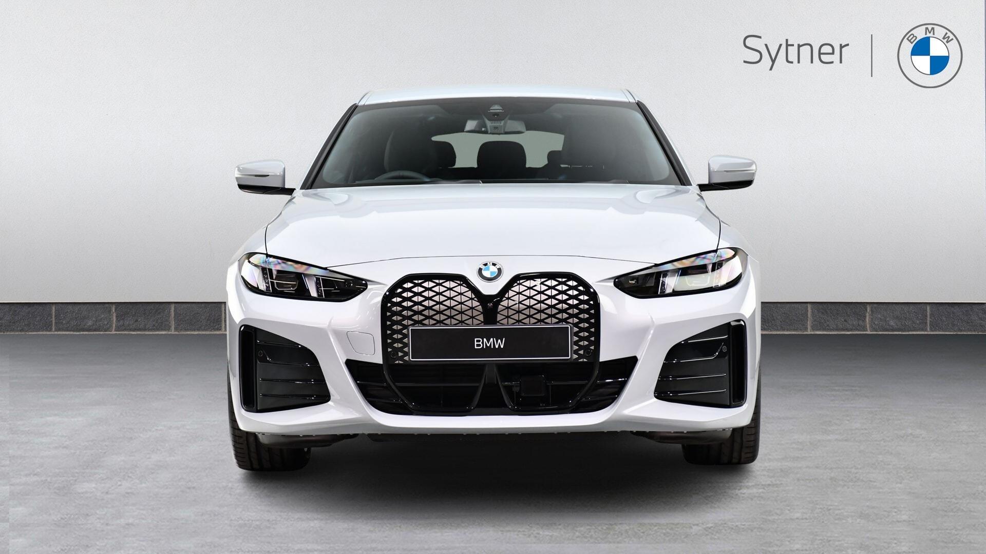 BMW i4 view 16